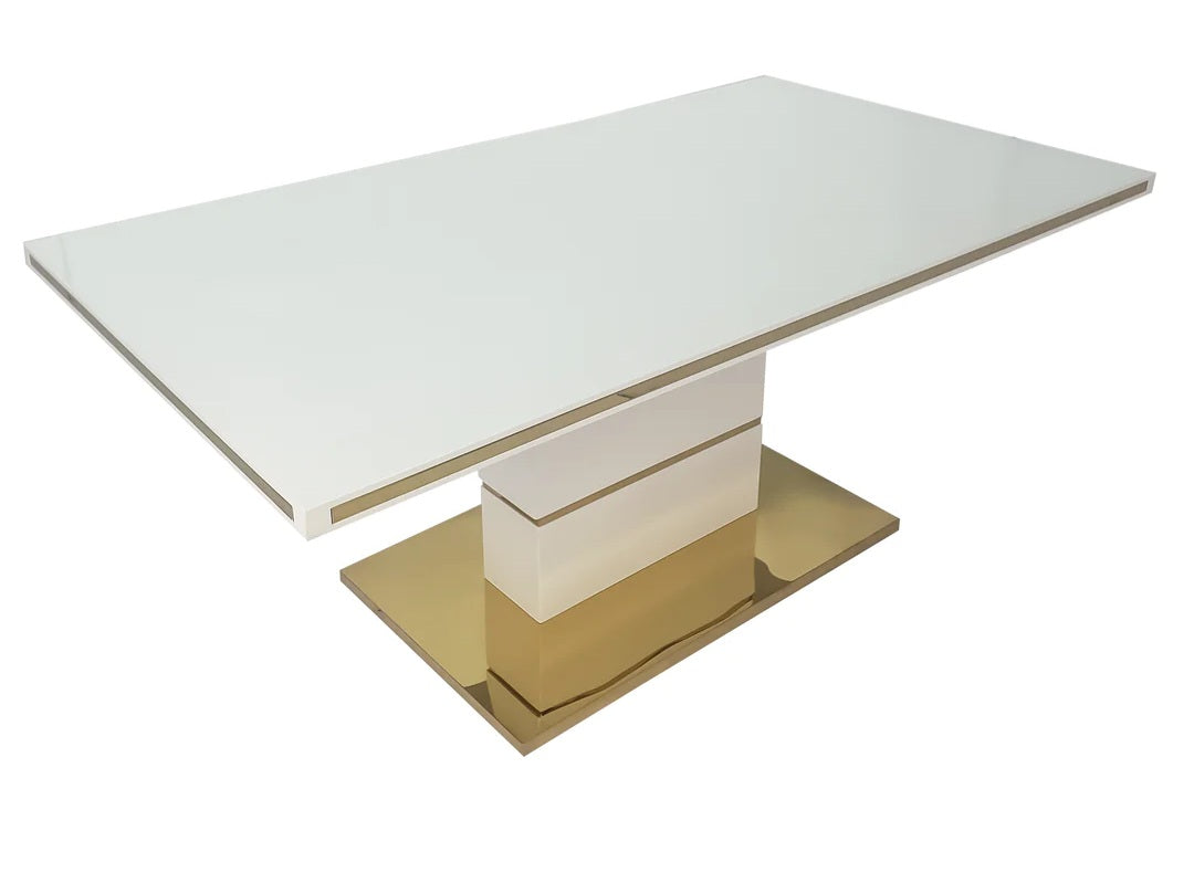 Zerkaa Dining Table