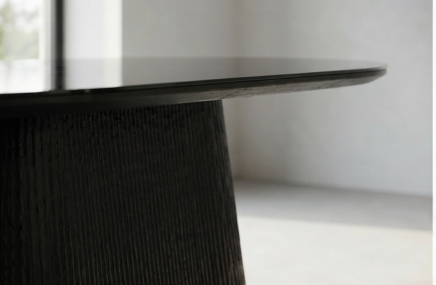 Modern Oval Dining Table with Fluted Pedestal Base &amp; Glass Top – 1800mm